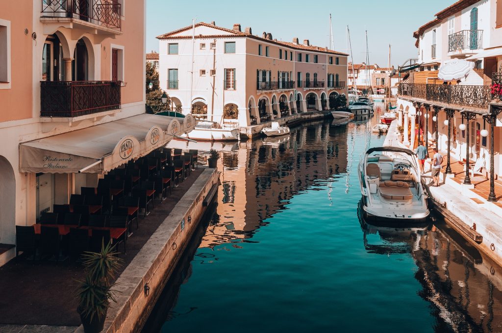 Quartier-premium-port-grimaud